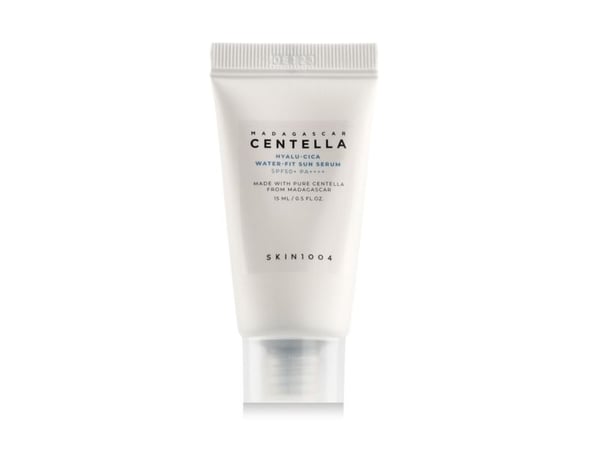 SKIN1004 Madagaskar Centella Hyalu-Cica Water-Fit Sun Serum SPF 50+ PA++++ 15 ml