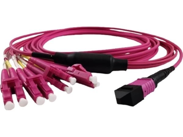 GRAFENTHAL GTOM4MPOU4LCU00500, 5 m, OFC, OM4, MPO, 4x LC