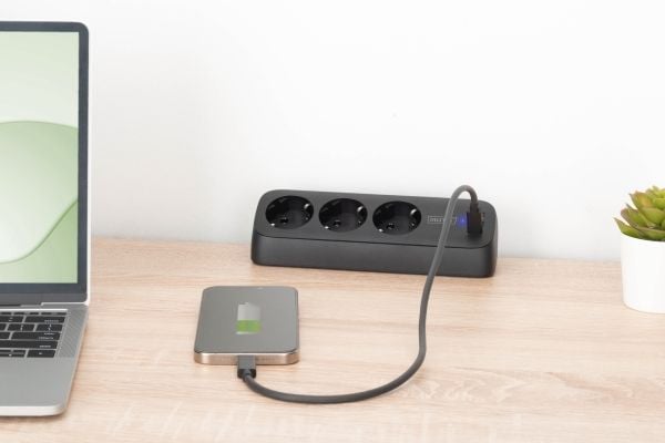 Digitus DA-70625, 1,5 m, Sisätila, Tyyppi E / F, IP20, 1,5 mm², Polykarbonaatti (PC)