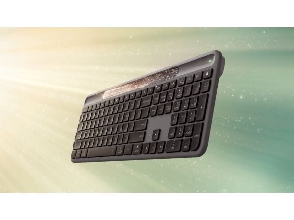 LOGITECH Slim Solar+ Keyboard Graphite - Nordic