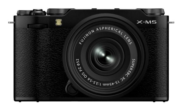 Fujifilm X Series X-M5 - Digitalkamera - speilløst - 26.1 MP - APS-C - 6.2K / 29.97 fps XC 15-45 mm OIS PZ-linse - Wi-Fi, Bluetooth - svart