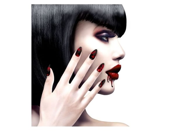 Bloody stiletto negle