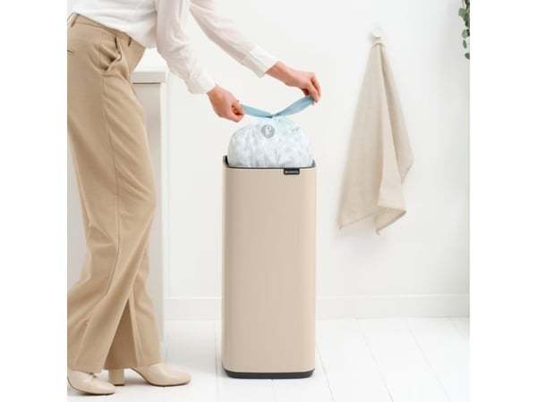 Brabantia Bo Touch soptunna 30 L - soft beige