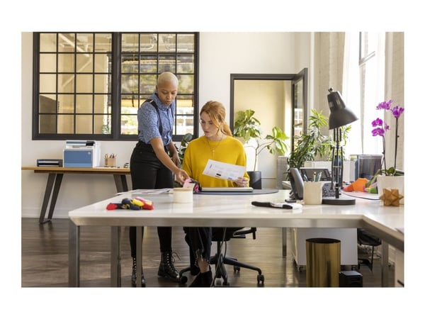 HP Color LaserJet Pro MFP 4302fdw - Multifunksjonsskriver - farge - laser - Legal (216 x 356 mm) (original) - A4/Legal (medie) - opp til 33 spm (ko...