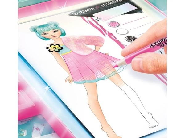 Canal Toys So Slime Fashion Designer Light-Up Studio, Motedesignsett for barn, 6 år, Flerfarget