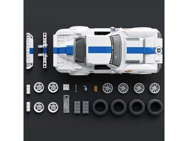 Hot Wheels Brick Shop Elite Series Corvette Sport