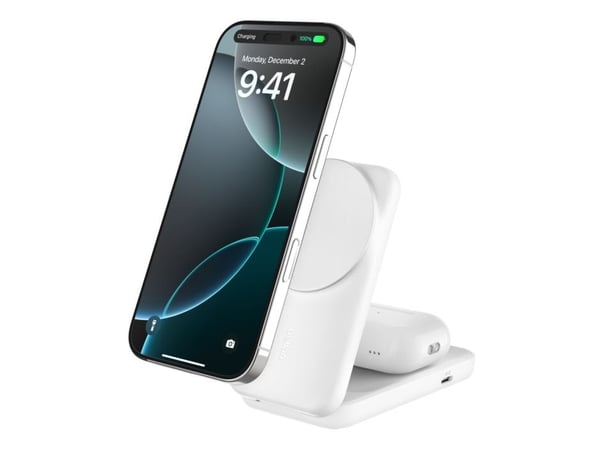 Belkin UltraCharge - Trådløst ladestativ - 2-i-1, Qi2, magnetisk, sammenleggbar + AC-strømadapter - 25 watt - Ultra Fast Charge (USB-C) - hvit