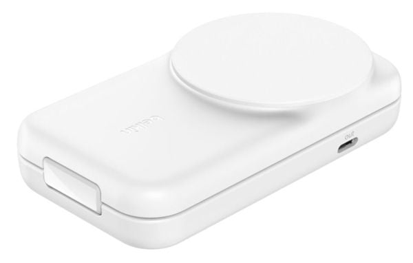 Belkin UltraCharge - Trådløst ladestativ - 2-i-1, Qi2, magnetisk, sammenleggbar + AC-strømadapter - 25 watt - Ultra Fast Charge (USB-C) - hvit