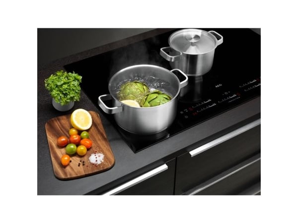 AEG A3SS, Rustfritt stål, Rustfritt stål, Rustfritt stål, Rustfritt stål, Rustfritt stål, Keramikk, Gass, Halogen, Induksjon, Forseglet plate