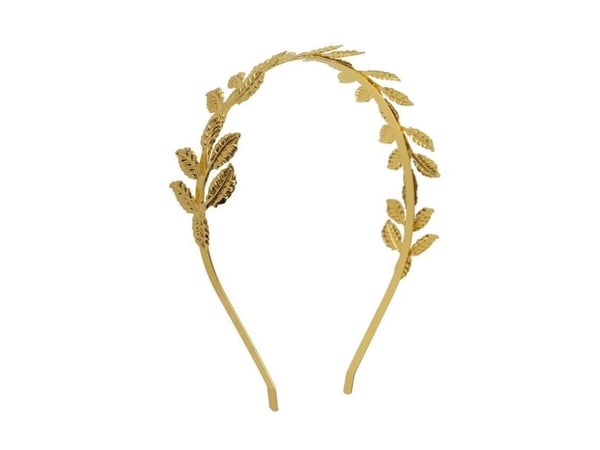 Tiara kultaisilla lehdillä
