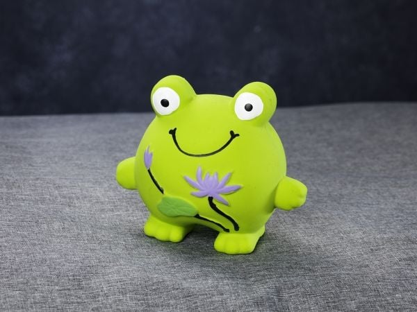 DOGMAN Hundeleke Latex Blomsterfrø 10cm
