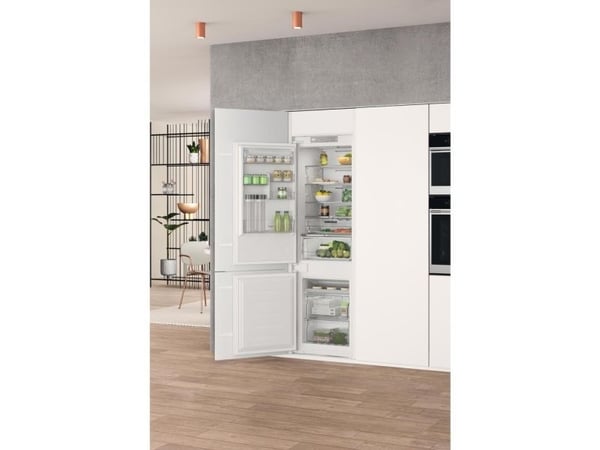 Whirlpool WHC18 T322, 220 L, 32 dB, E, Valkoinen