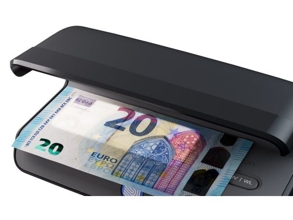 Safescan 75 LED UV/hvit sjekker valutaer pass svart (131-0723)