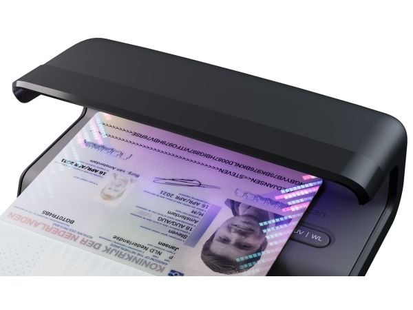 Safescan 75 LED UV/hvit sjekker valutaer pass svart (131-0723)