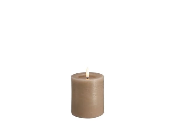 Moods & More LED rustikk blokklys i sand med smelteeffekt – Ø 7,4 cm x H 10 cm Moods & More LED rustikk blokklys i sand med smelteeffekt – Ø 7,4 cm x H 10 cm