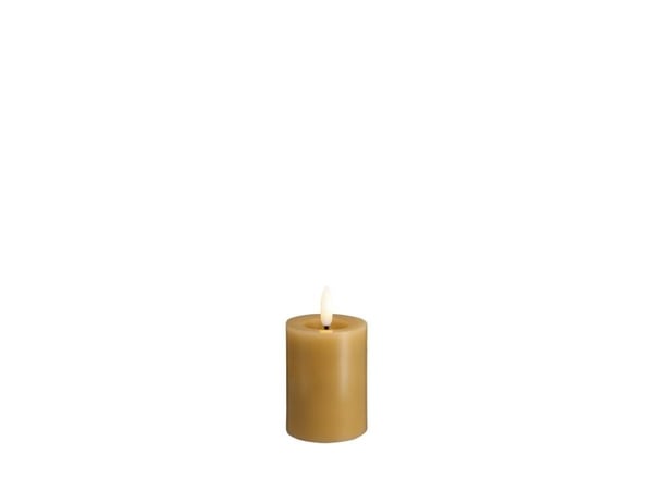 Moods & More LED-blokklys i honey mustard med smelte­effekt – Ø 4,9 cm x H 7,5 cm