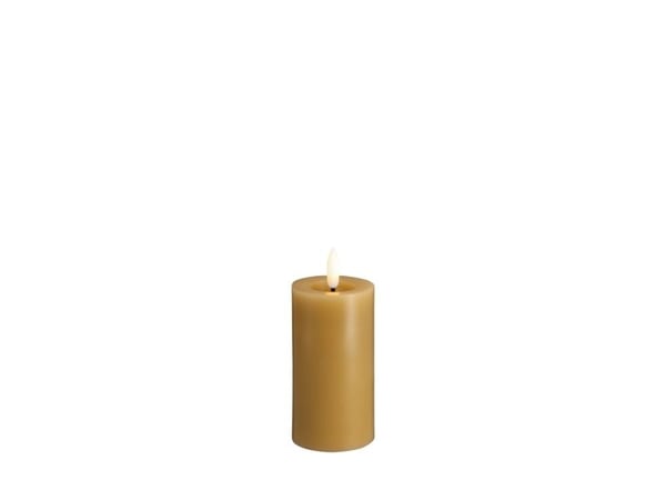 Moods & More LED-blokklys i honey mustard med smelte­effekt – Ø 4,9 cm x H 10 cm