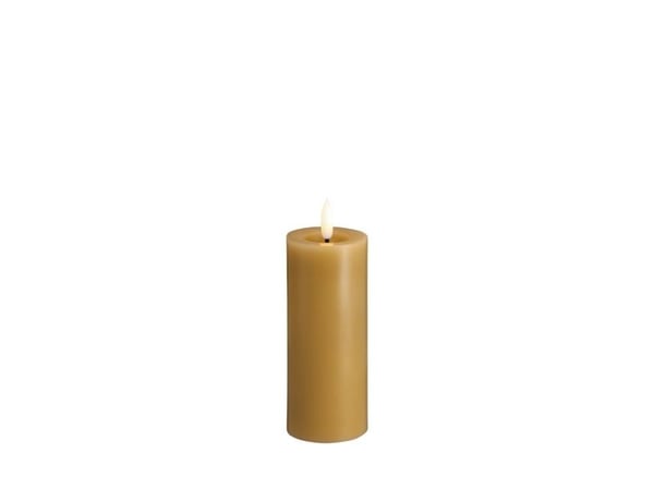 Moods & More LED-blokklys i honey mustard med smelte­effekt – Ø 4,9 cm x H 12,5 cm