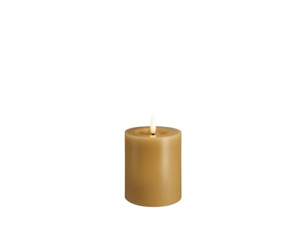 Moods & More LED-blokklys i honey mustard med smelte­effekt – Ø 7,4 cm x H 10 cm