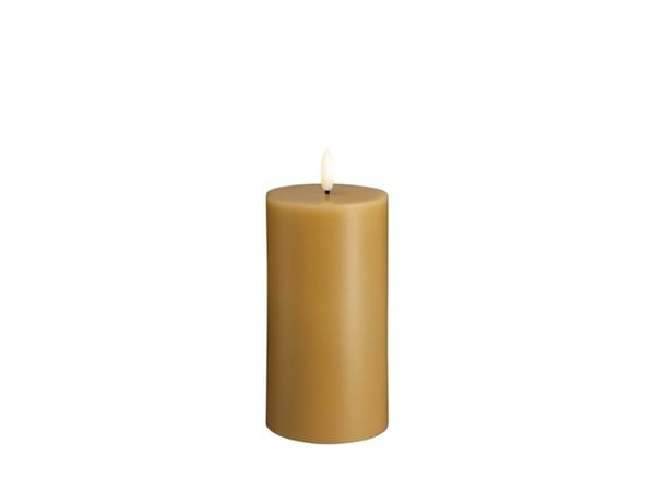 Moods & More LED-blokklys i honey mustard – Ø 7,4 cm x H 15 cm Moods & More LED-blokklys i honey mustard – Ø 7,4 cm x H 15 cm