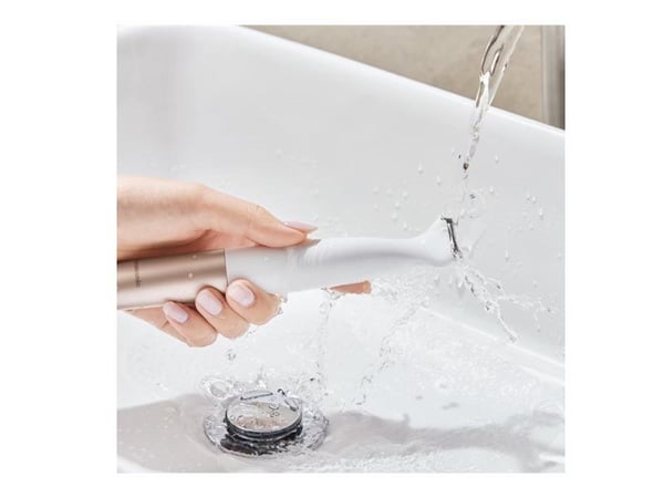 Panasonic Body &amp; Bikini epilator 5-i-1, hvit/gull ES-WM31-P301 (ES-WM31-P301)