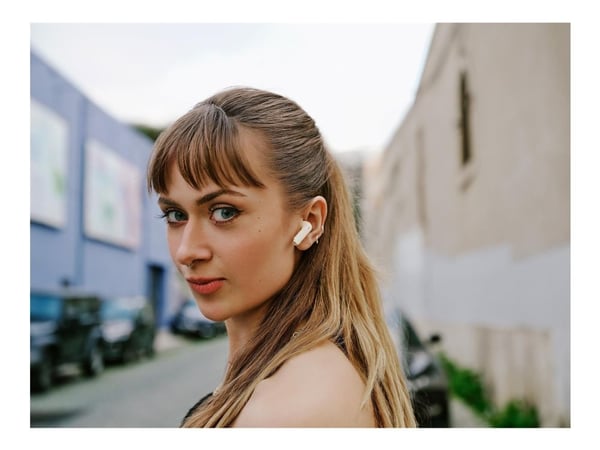 Sennheiser ACCENTUM Open - Langattomat kuulokkeet mikrofonilla - in-ear - Bluetooth - kermanvärinen