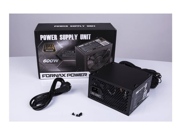 Gembird BlackBoxPower Series CCC-PSU80P-BBP-600 - Strømforsyning (intern) - ATX / BTX - 80 PLUS Bronze - AC 230 V - 600 watt - aktiv PFC - svart pu...