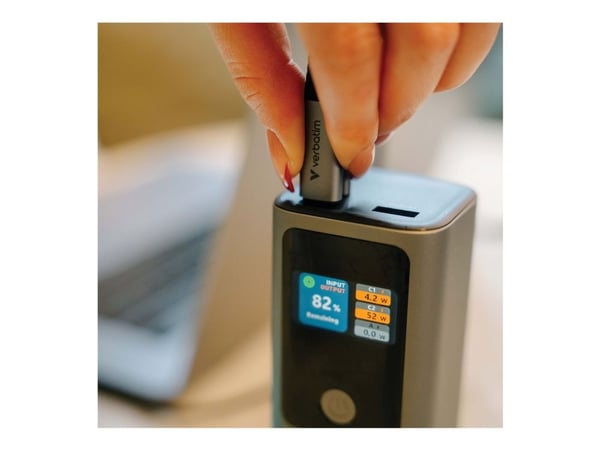 Verbatim Charge 'n' Go - Trådløs nødlader - magnetmontering - 27000 mAh - 65 watt - Fast Charge - 3 utgangskontakter (USB-C) - grå