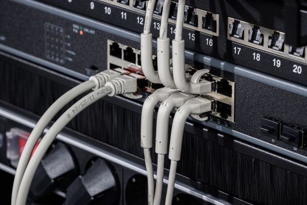 Digitus DK-1632-A-003B-10, Hankoppling