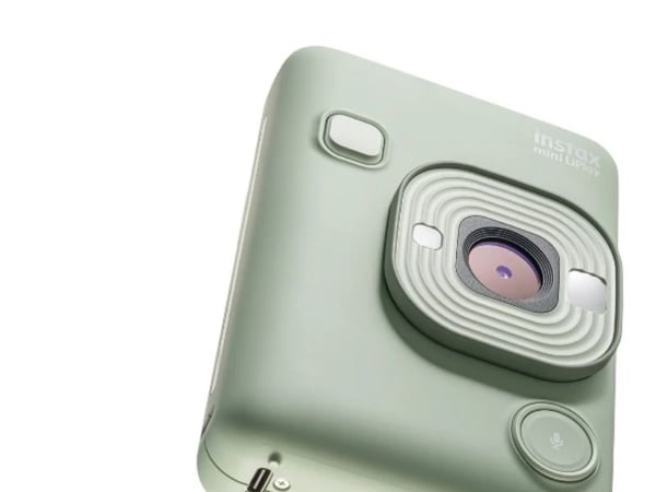 Fujifilm Instax mini LiPlay 1/5" 2560 x 1920 pixlar 86 x 54 mm CMOS Grön