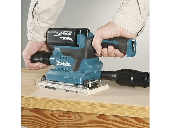Makita DBO381ZU