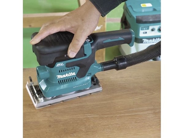 Makita DBO381ZU