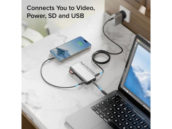 FUSION PRO TOUR USB-C 8-IN-1 | KOMPAKTI TELAKKA