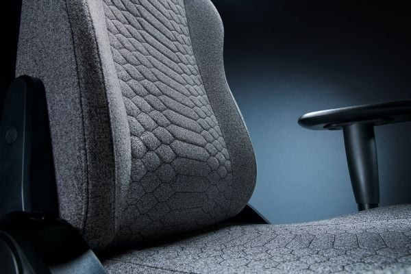 Razer Iskur V2 X - Spillestol - ergonomisk - armlener - T-formet - tipping - roterende - lysegrå