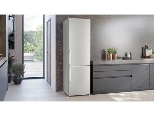 Siemens iQ500 KG39NAIAU - Kjøleskap/fryser - bunnfryser - bredde: 60 cm - dybde: 66.5 cm - høyde: 203 cm - 363 liter - Klasse A - børstet stål