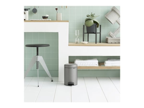 Brabantia newIcon - Soptunna - fliplock - 3 L - fotpedal - platina