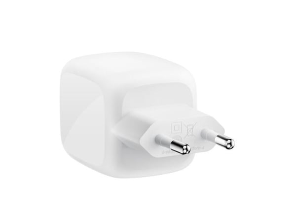 Belkin BoostCharge Pro - Strømadapter - GaN - 67 watt - Fast Charge - 2 utgangskontakter (2 x USB-C) - hvit - med USB-C-kabel (2m)