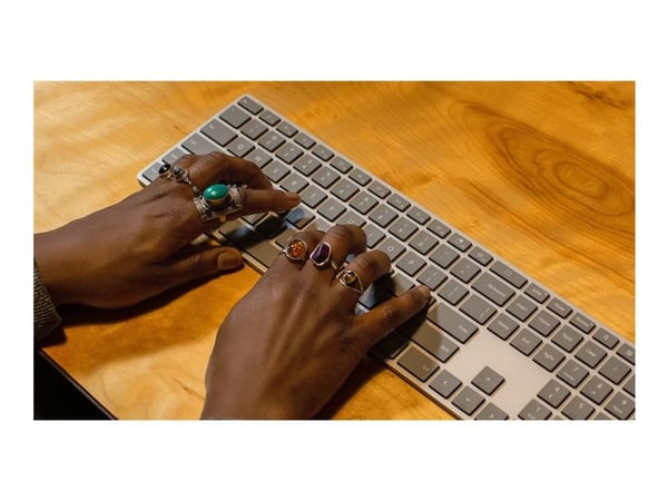 Microsoft Surface Keyboard - 2nd Edition - tastatur - trådløs - Bluetooth 4.0 - grå