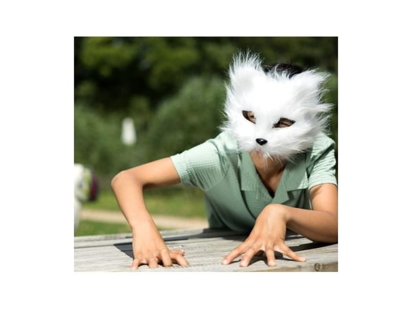 Vit kattmask med päls