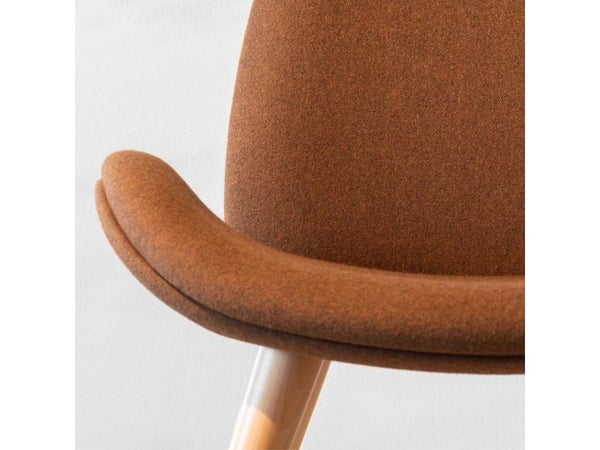 Sofa Tilkka 4L, Era CSE11 med sorte ben