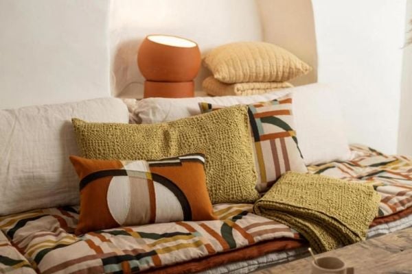 VIVARAISE TANA BLANKET GOLD 140X200