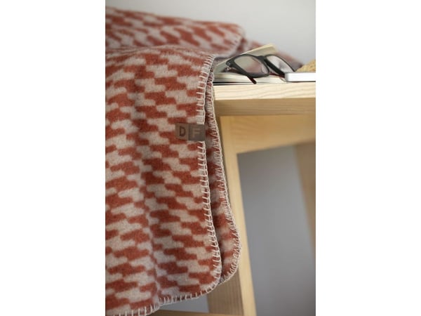 Fussenegger MERANO wool-blend throw "houndstooth" TerraCotta 160x200cm