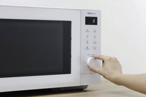 Panasonic NN-GD34QWEPG, Benkeplate, Grill mikrobølge, 23 l, 1000 W, Innebygd skjerm, Knapper, Rotasjon