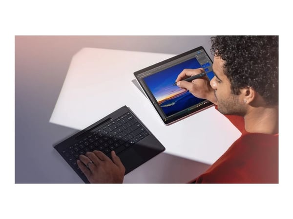 Microsoft Surface Pro Flex Keyboard - Tastatur - med styreplate, akselerometer, lagrings- og ladebakke for Surface Slim Pen 2 - bakbelysning - tråd...