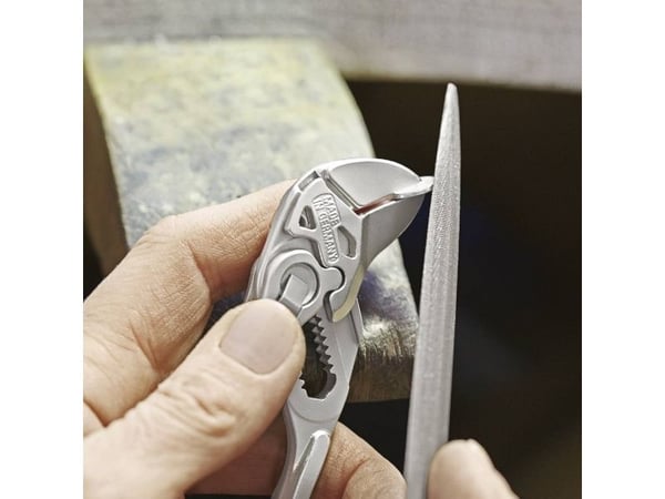 Knipex 86 03 125 SB Pihtiavain 125 mm:n pihdit