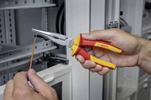 Bosch neulapihtejä VDE suora 200mm (1600A02NE3)
