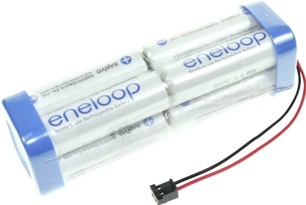 Panasonic eneloop Doppelwürfel F2x2x2 Graupner Paristopakkaus Kennojen lukumäärä: 8 Pariston koko: R6 (AA) Kaapeli, pistoke NiMH 9,6 V 1900 mAh