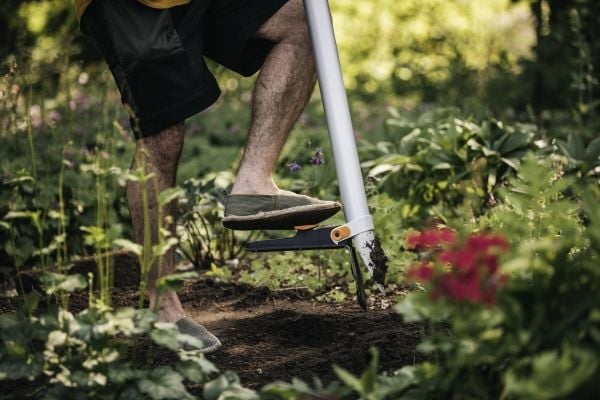 Fiskars Xact plantemaskin for stående arbeid (1057077)