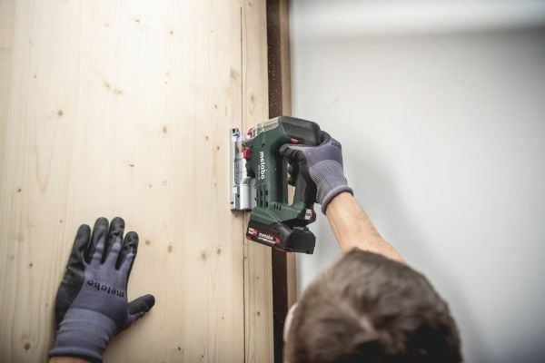 Metabo STB 18 L 90 Akkupistosaha 601048840 harjaton, matkalaukku, ilman akkua, ilman laturia 18 V Sisältyvien akkujen määrä 0 - SOLO