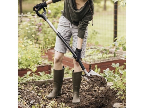 Fiskars Ergonomisk spiss spade NY (gammel kode 131410)